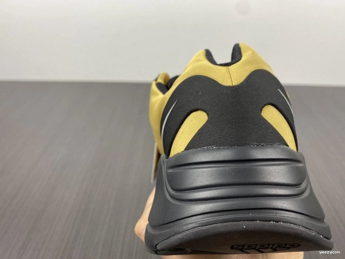 700 MNVN 'Honey GZ0717 Yeezy Flux' Boost 0803